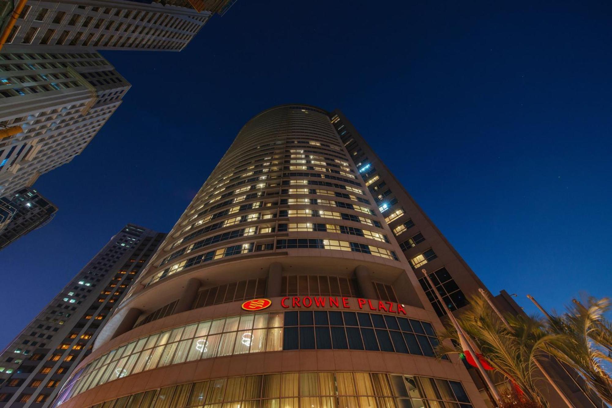 Crowne Plaza Manila Galleria, an IHG hotel Pásig Exterior foto